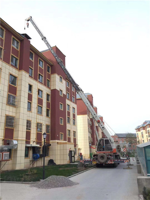 饶阳县跨街广告牌的高空安装注意事项